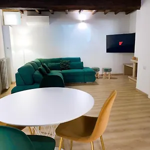 trastevere-alla-renella.it-romehotels.com/